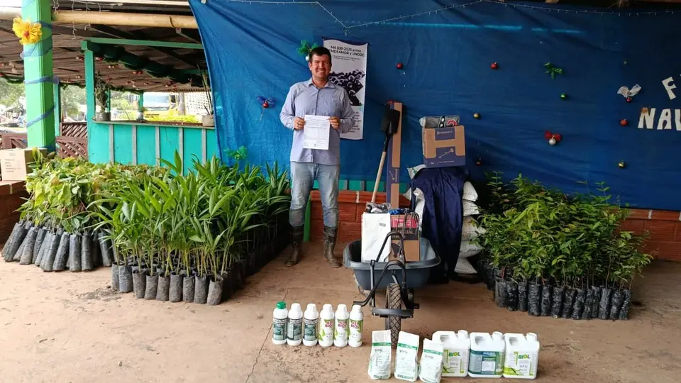 Entrega de insumos a beneficiarios - Fundación SEMDEAMOR